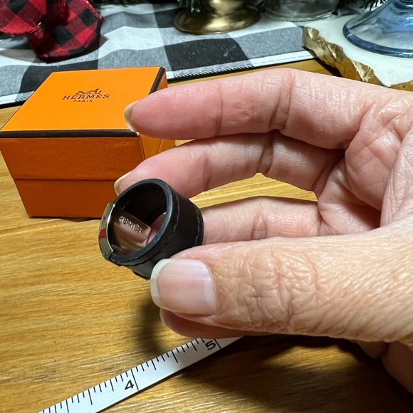 Hermes Black Lurie Leather Ring - Picture 5 of 14